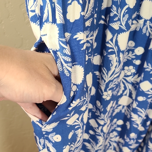 Croft & Barrow Blue and White Floral Smock Sleeveless Dress Large - Picture 5 of 12